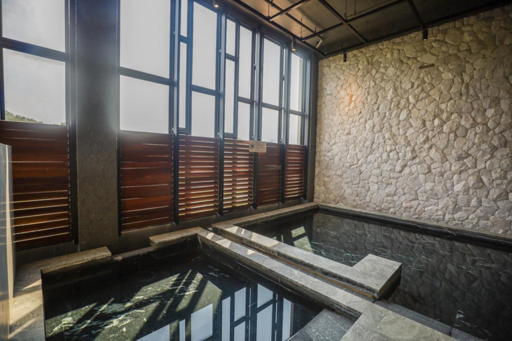 Balcony Seaside Sriracha Hotel & Serviced Apartments Si Racha Exterior foto