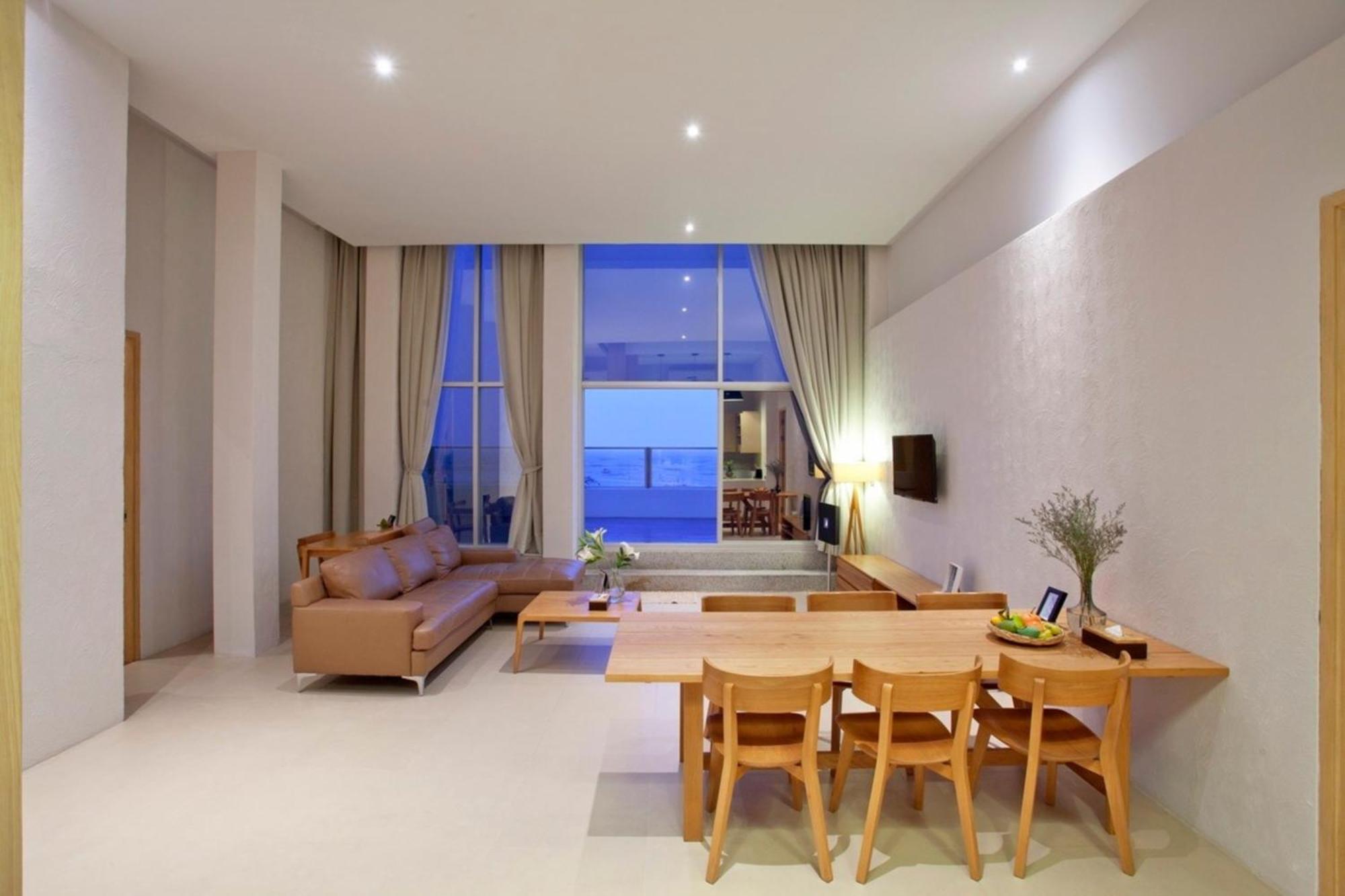 Balcony Seaside Sriracha Hotel & Serviced Apartments Si Racha Exterior foto