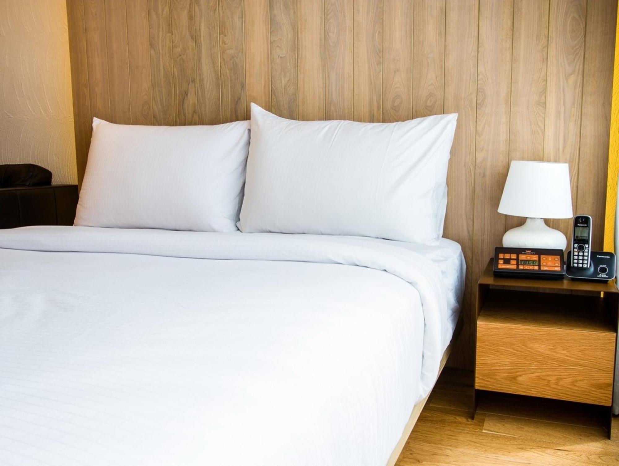 Balcony Seaside Sriracha Hotel & Serviced Apartments Si Racha Exterior foto
