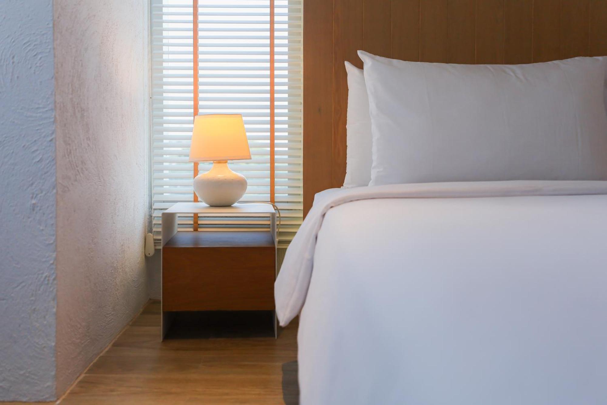 Balcony Seaside Sriracha Hotel & Serviced Apartments Si Racha Exterior foto
