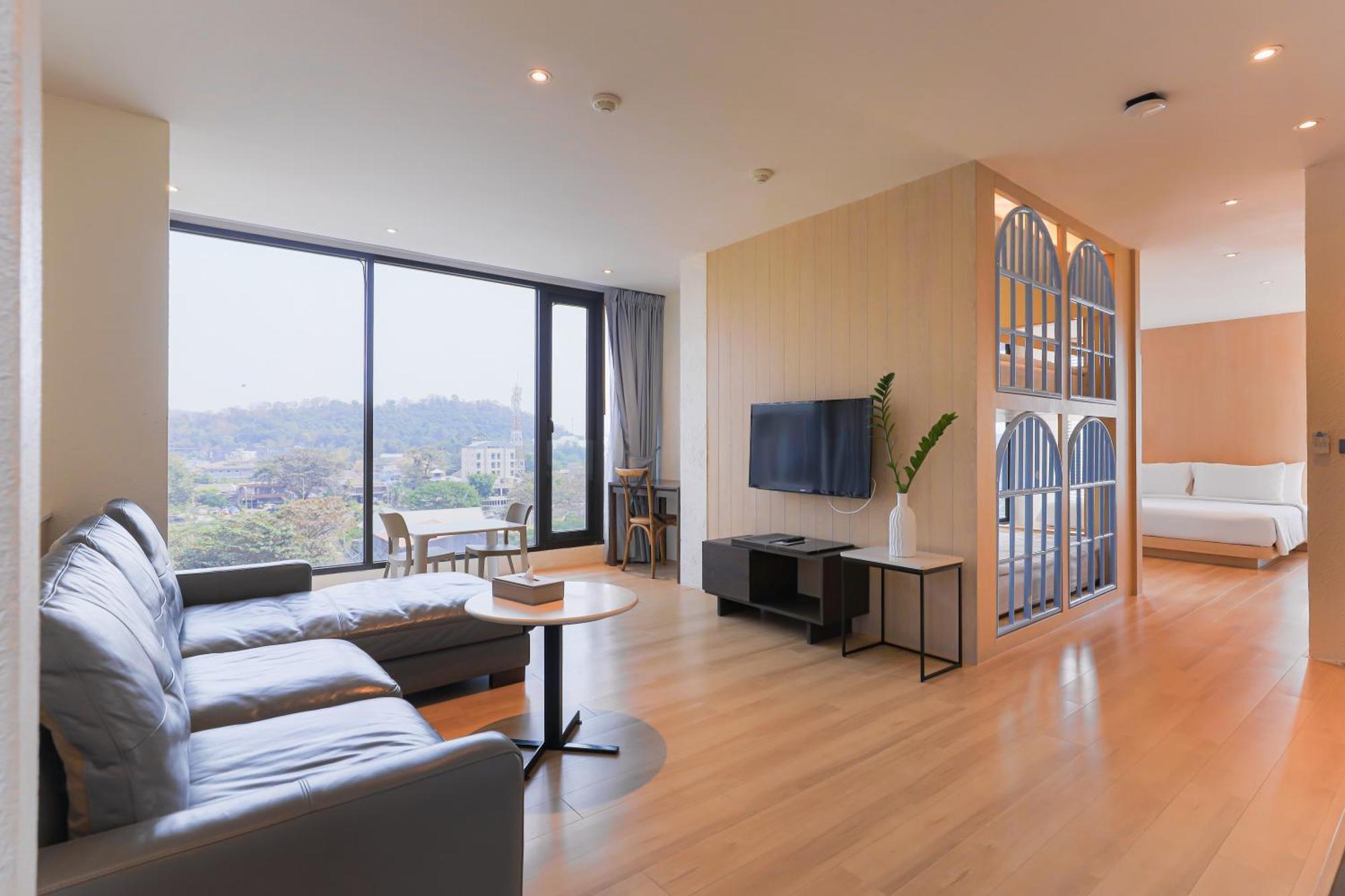 Balcony Seaside Sriracha Hotel & Serviced Apartments Si Racha Exterior foto